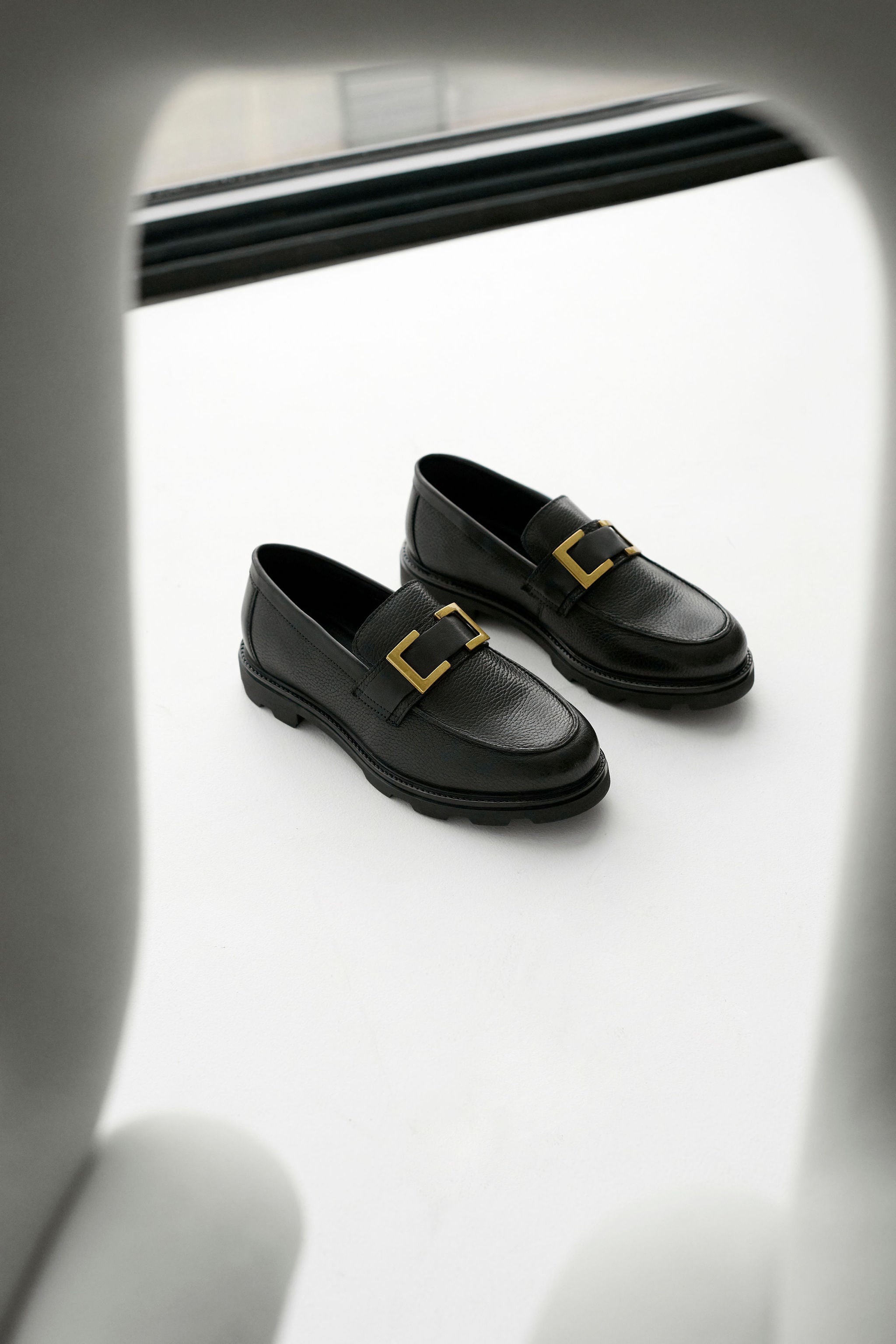 Chris Loafer // Black – A. VEER