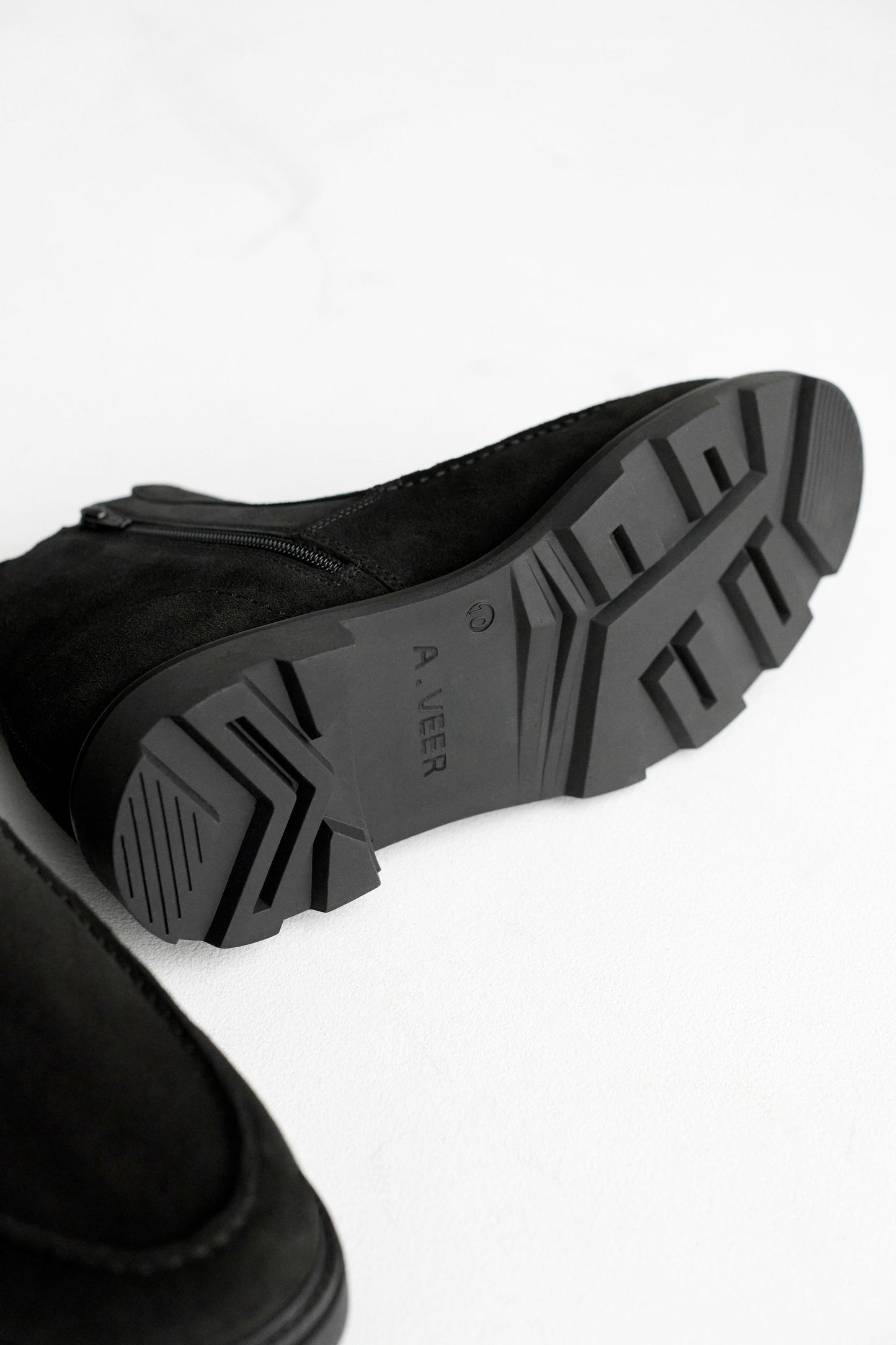 Dwayne Chelsea // Black Suede