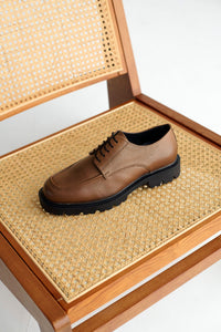Morgan Lace-up Derby // Tan